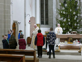 Darstellung des Herrn mit Kerzenweihe und Blasiussegen (Foto: Karl-Franz Thiede)